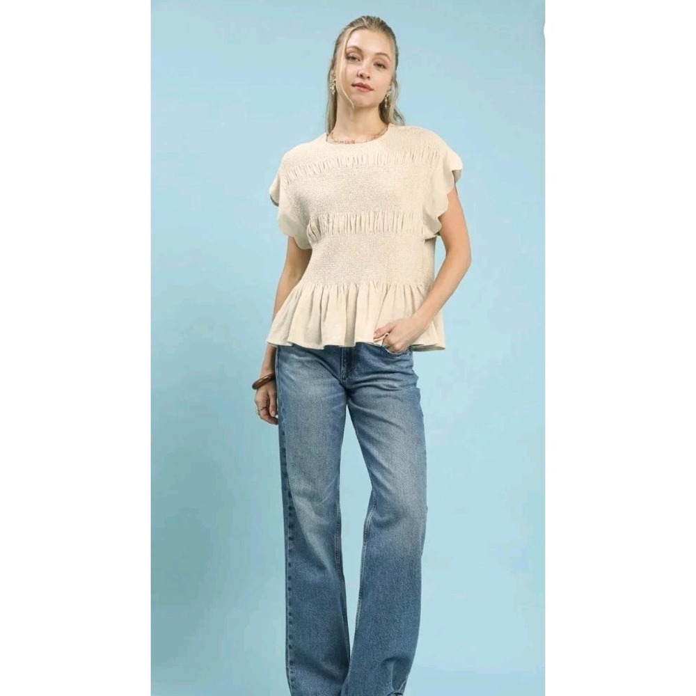 Umgee Blouse Linen Blend Smocked Scalloped Sleeves Oatmeal Size Medium